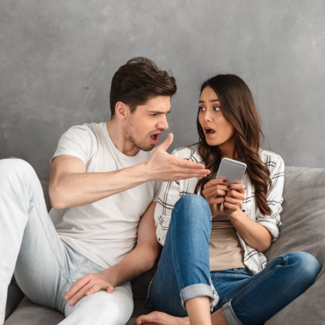 Tu pareja revisó tu móvil y presentó conversaciones en un juicio? Conoce tus derechos de privacidad